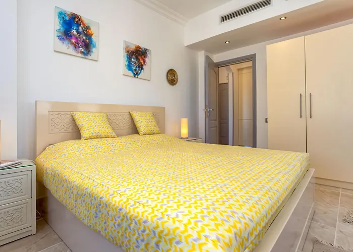 Apartment Peaks - Palm Piazza - & Pool Access *