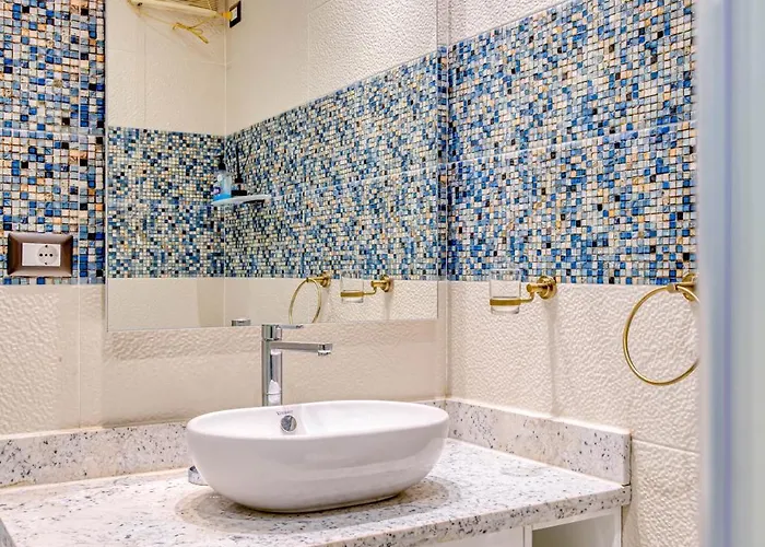 Apartment Peaks - Palm Piazza - & Pool Access *