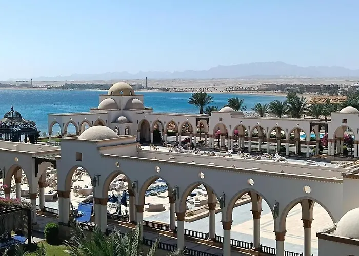 Peaks - Palm Piazza - & Pool Access *