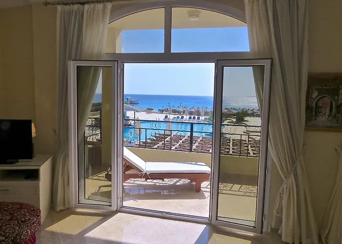 Apartment Peaks - Palm Piazza - & Pool Access *